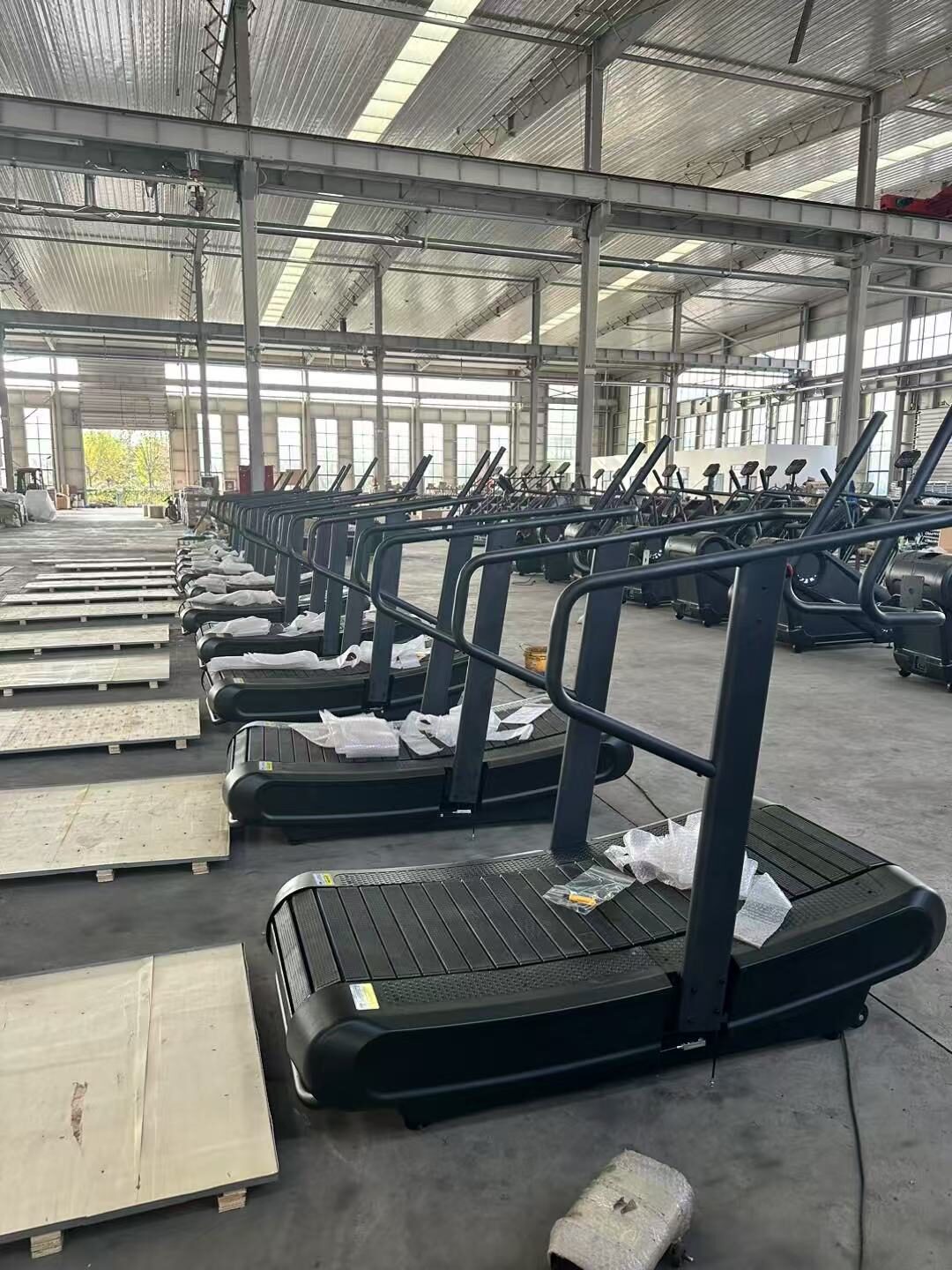 Curved Treadmill A2